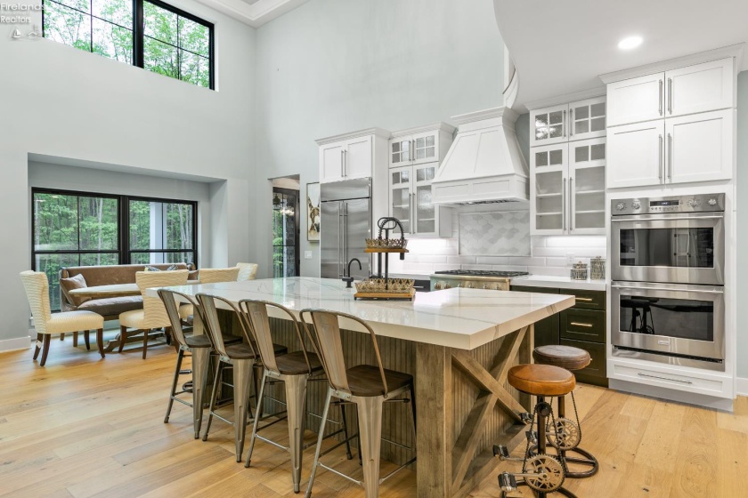 12609 Lake Road, Vermilion, 44089, 4 Bedrooms Bedrooms, ,5 BathroomsBathrooms,Residential,For Sale,Lake,20260566