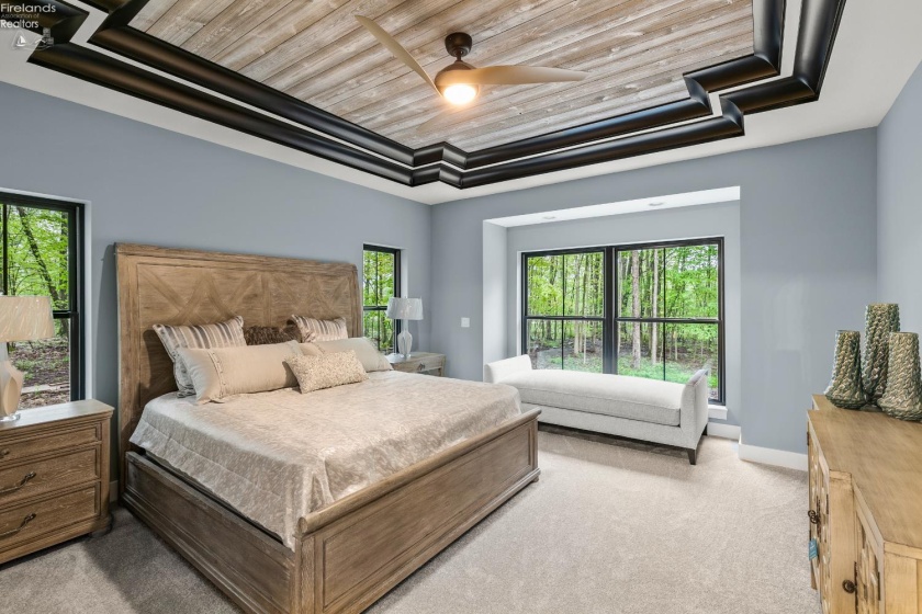 12609 Lake Road, Vermilion, 44089, 4 Bedrooms Bedrooms, ,5 BathroomsBathrooms,Residential,For Sale,Lake,20260566