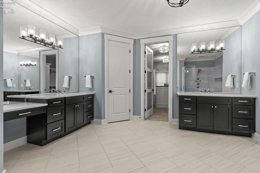 12609 Lake Road, Vermilion, 44089, 4 Bedrooms Bedrooms, ,5 BathroomsBathrooms,Residential,For Sale,Lake,20260566