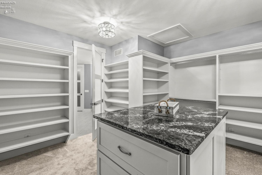 12609 Lake Road, Vermilion, 44089, 4 Bedrooms Bedrooms, ,5 BathroomsBathrooms,Residential,For Sale,Lake,20260566