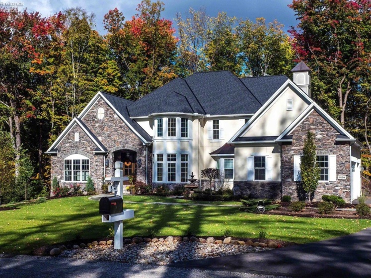 12609 Lake Road, Vermilion, 44089, 4 Bedrooms Bedrooms, ,5 BathroomsBathrooms,Residential,For Sale,Lake,20260566