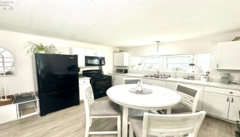 183 Driftwood, Port Clinton, 43452, 2 Bedrooms Bedrooms, ,1 BathroomBathrooms,Residential,For Sale,Driftwood,20260461