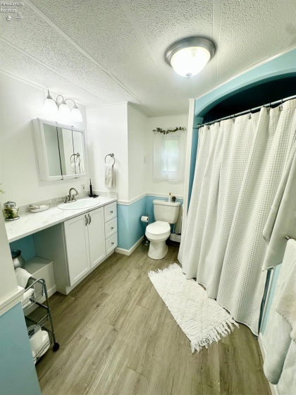 183 Driftwood, Port Clinton, 43452, 2 Bedrooms Bedrooms, ,1 BathroomBathrooms,Residential,For Sale,Driftwood,20260461