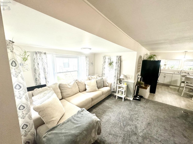 183 Driftwood, Port Clinton, 43452, 2 Bedrooms Bedrooms, ,1 BathroomBathrooms,Residential,For Sale,Driftwood,20260461