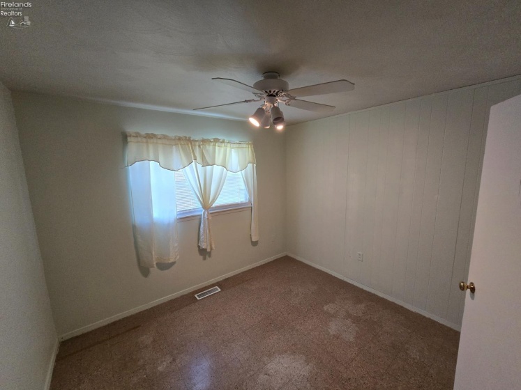 2802 Bayview Lane, Sandusky, 44870, 3 Bedrooms Bedrooms, ,1 BathroomBathrooms,Residential,For Sale,Bayview,20260575