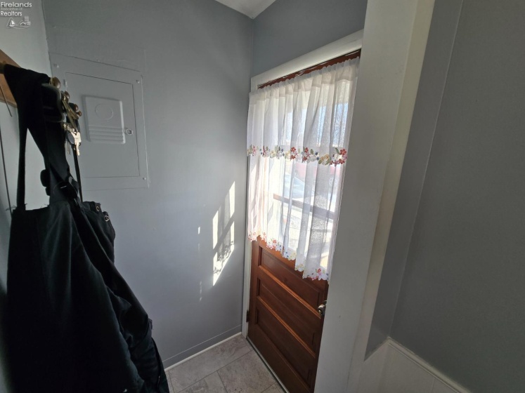 2802 Bayview Lane, Sandusky, 44870, 3 Bedrooms Bedrooms, ,1 BathroomBathrooms,Residential,For Sale,Bayview,20260575