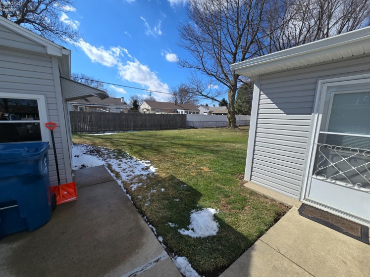 2802 Bayview Lane, Sandusky, 44870, 3 Bedrooms Bedrooms, ,1 BathroomBathrooms,Residential,For Sale,Bayview,20260575