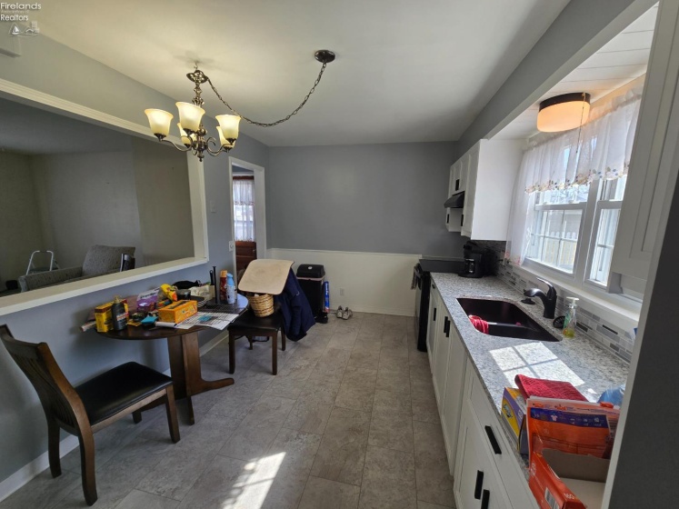 2802 Bayview Lane, Sandusky, 44870, 3 Bedrooms Bedrooms, ,1 BathroomBathrooms,Residential,For Sale,Bayview,20260575