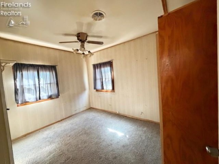 1302 Fleetwood Drive, Fremont, 43420, 3 Bedrooms Bedrooms, ,2 BathroomsBathrooms,Residential,For Sale,Fleetwood,20260586