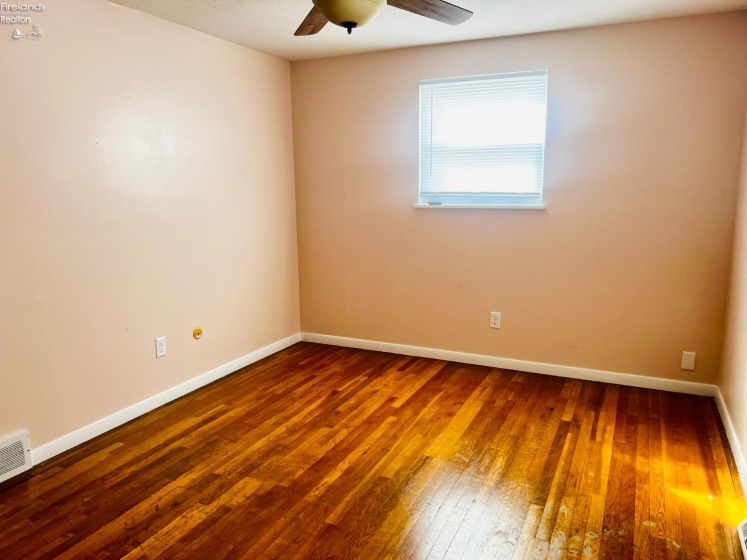 2912 Park Lane, Sandusky, 44870, 3 Bedrooms Bedrooms, ,2 BathroomsBathrooms,Residential,For Sale,Park,20260584