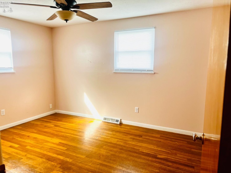 2912 Park Lane, Sandusky, 44870, 3 Bedrooms Bedrooms, ,2 BathroomsBathrooms,Residential,For Sale,Park,20260584