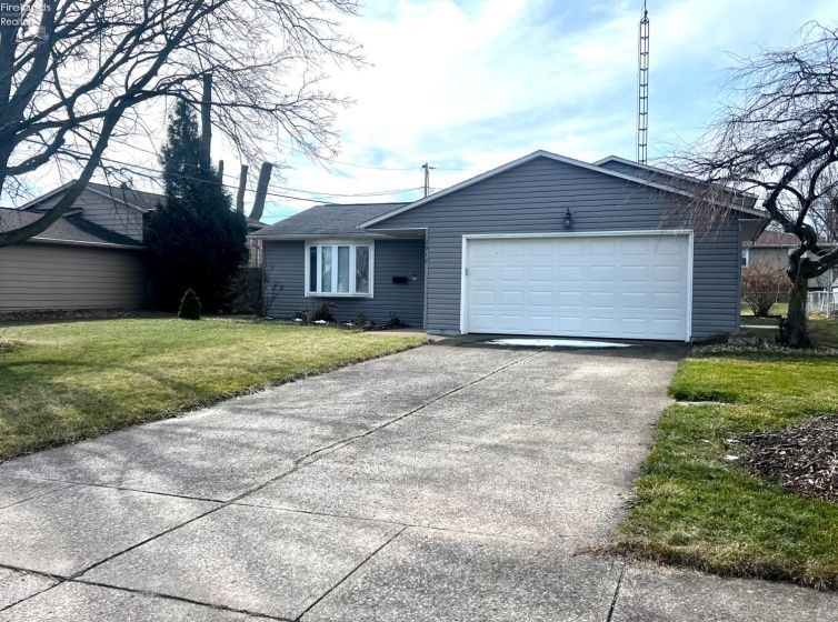 2912 Park Lane, Sandusky, 44870, 3 Bedrooms Bedrooms, ,2 BathroomsBathrooms,Residential,For Sale,Park,20260584