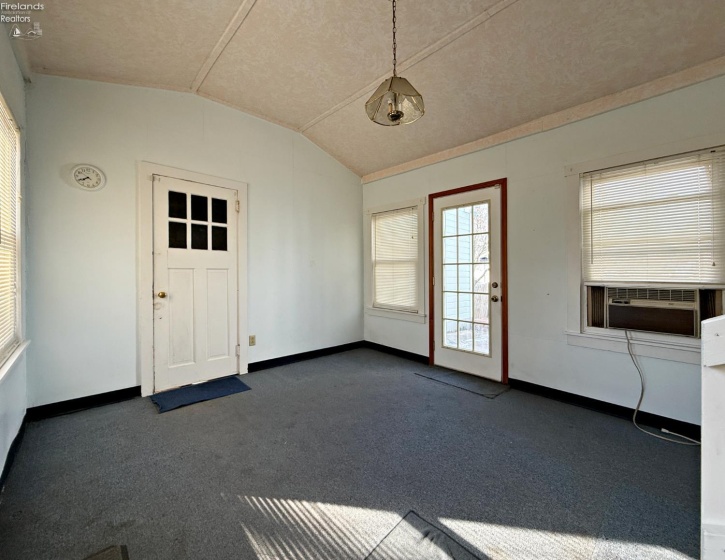 49 Second St, Tiffin, 44883, 3 Bedrooms Bedrooms, ,1 BathroomBathrooms,Residential,For Sale,Second St,20260583