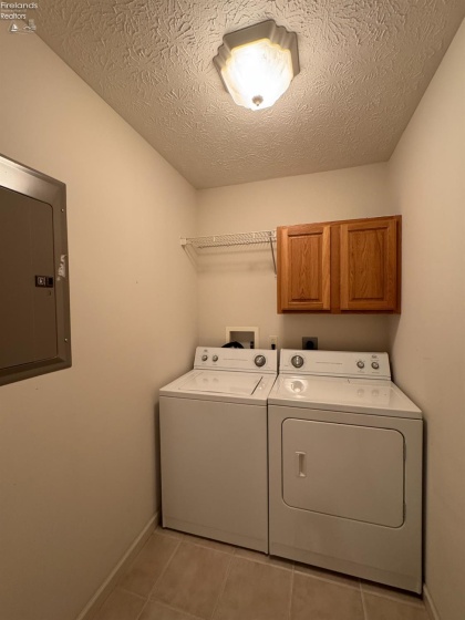 33 Falcon Crest Drive, Norwalk, 44857, 3 Bedrooms Bedrooms, ,2 BathroomsBathrooms,Residential,For Sale,Falcon Crest,20260594