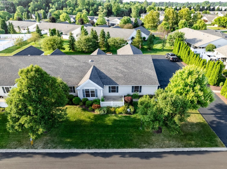 33 Falcon Crest Drive, Norwalk, 44857, 3 Bedrooms Bedrooms, ,2 BathroomsBathrooms,Residential,For Sale,Falcon Crest,20260594