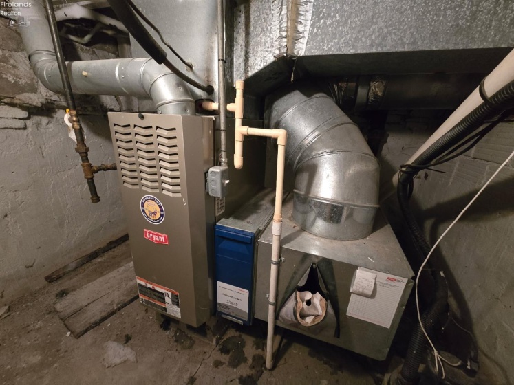 1308 Vine Street, Sandusky, 44870, 2 Bedrooms Bedrooms, ,1 BathroomBathrooms,Residential,For Sale,Vine,20260476