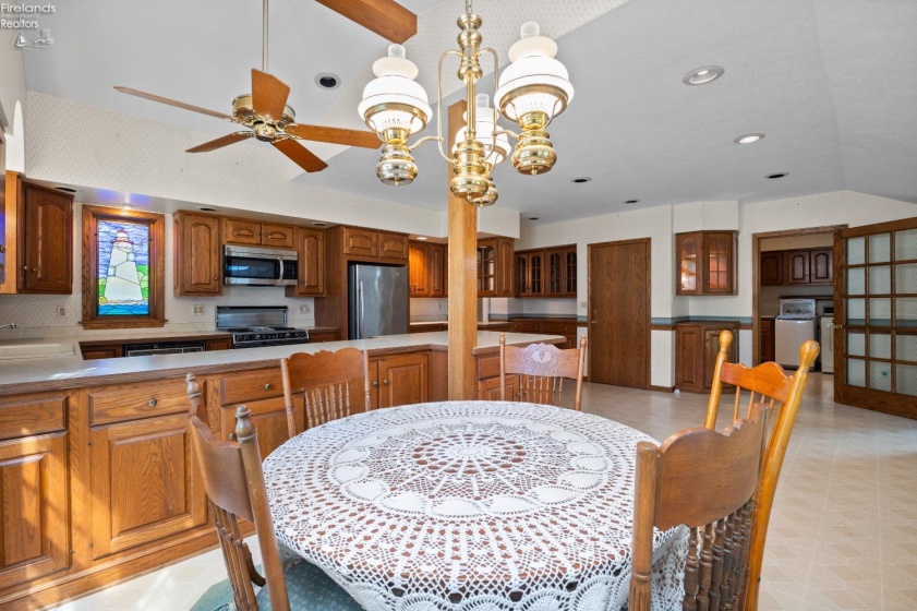 721 Laurel Avenue, Marblehead, 43440, 3 Bedrooms Bedrooms, ,2 BathroomsBathrooms,Residential,For Sale,Laurel,20260571