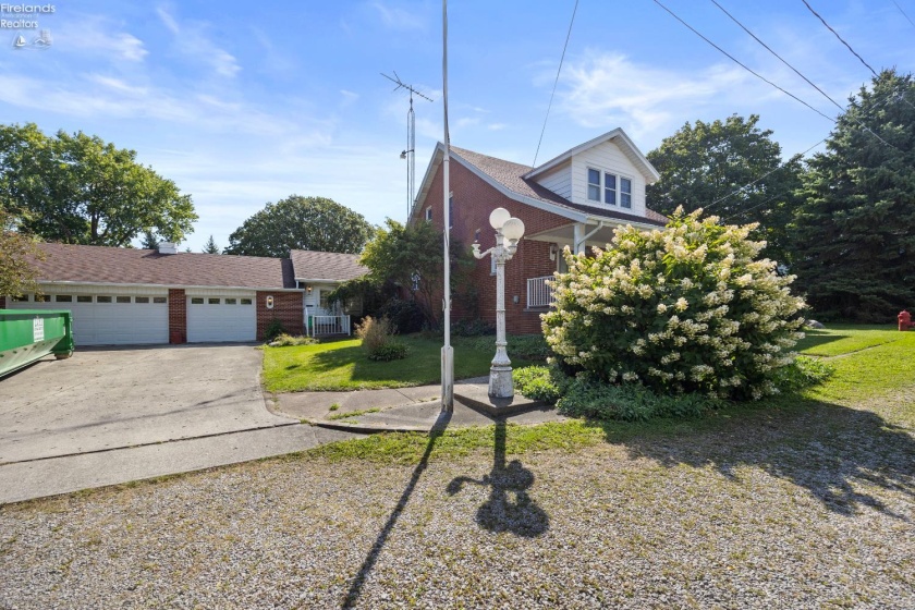 721 Laurel Avenue, Marblehead, 43440, 3 Bedrooms Bedrooms, ,2 BathroomsBathrooms,Residential,For Sale,Laurel,20260571