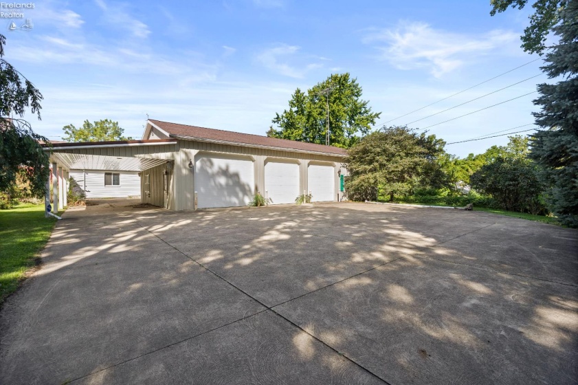 721 Laurel Avenue, Marblehead, 43440, 3 Bedrooms Bedrooms, ,2 BathroomsBathrooms,Residential,For Sale,Laurel,20260571