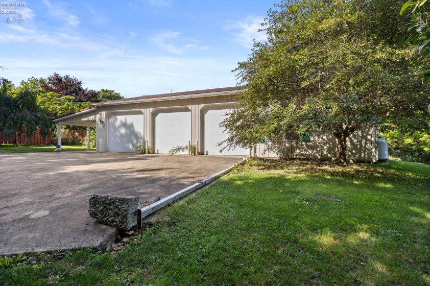 721 Laurel Avenue, Marblehead, 43440, 3 Bedrooms Bedrooms, ,2 BathroomsBathrooms,Residential,For Sale,Laurel,20260571