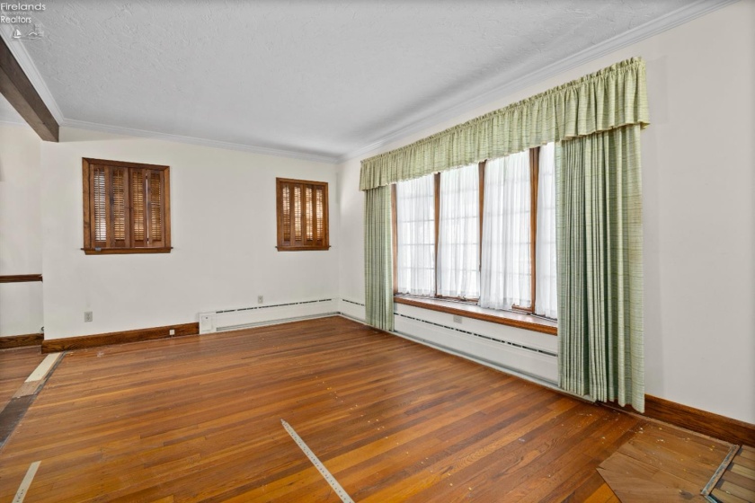 721 Laurel Avenue, Marblehead, 43440, 3 Bedrooms Bedrooms, ,2 BathroomsBathrooms,Residential,For Sale,Laurel,20260571