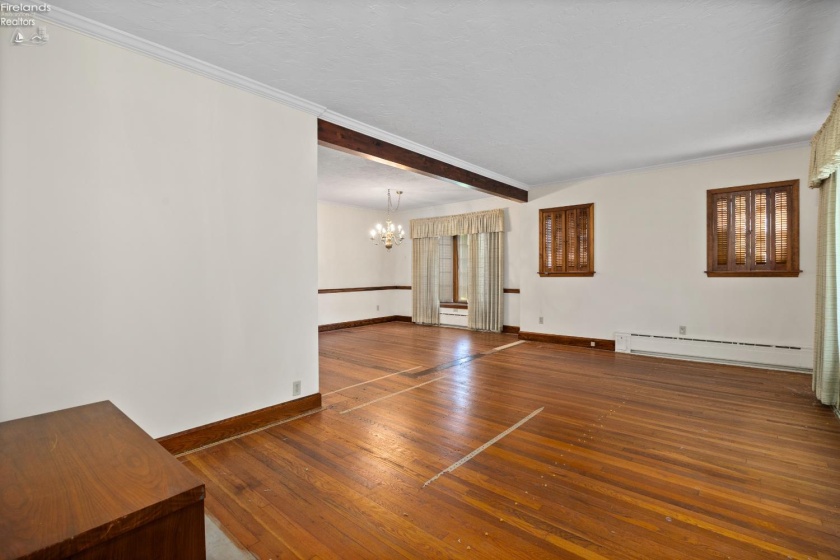 721 Laurel Avenue, Marblehead, 43440, 3 Bedrooms Bedrooms, ,2 BathroomsBathrooms,Residential,For Sale,Laurel,20260571