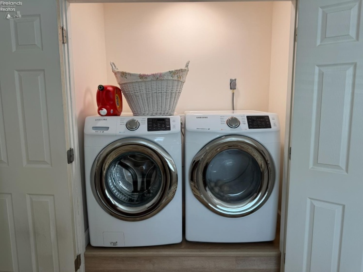 2212 Carriage Lane, Port Clinton, 43452, 3 Bedrooms Bedrooms, ,2 BathroomsBathrooms,Residential,For Sale,Carriage,20260608