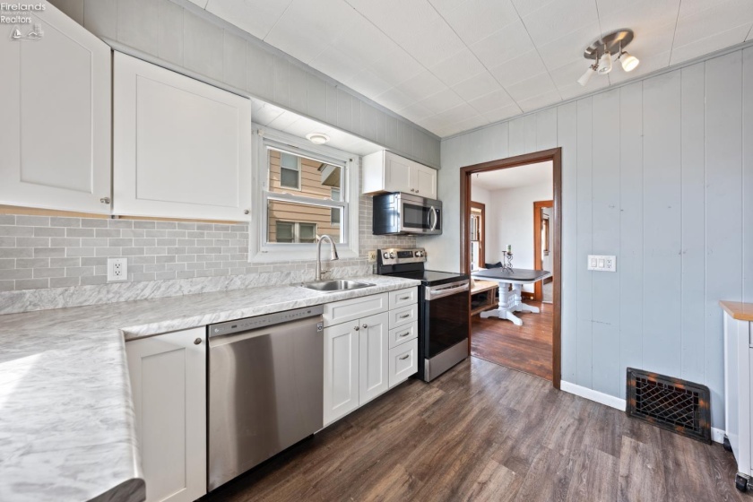 322 6th Street, Port Clinton, 43452, 3 Bedrooms Bedrooms, ,1 BathroomBathrooms,Residential,For Sale,6th,20260593