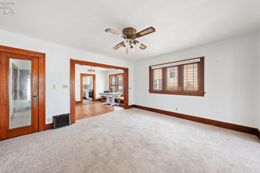 322 6th Street, Port Clinton, 43452, 3 Bedrooms Bedrooms, ,1 BathroomBathrooms,Residential,For Sale,6th,20260593