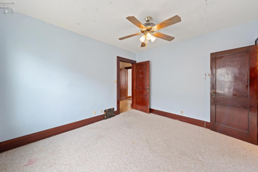 322 6th Street, Port Clinton, 43452, 3 Bedrooms Bedrooms, ,1 BathroomBathrooms,Residential,For Sale,6th,20260593