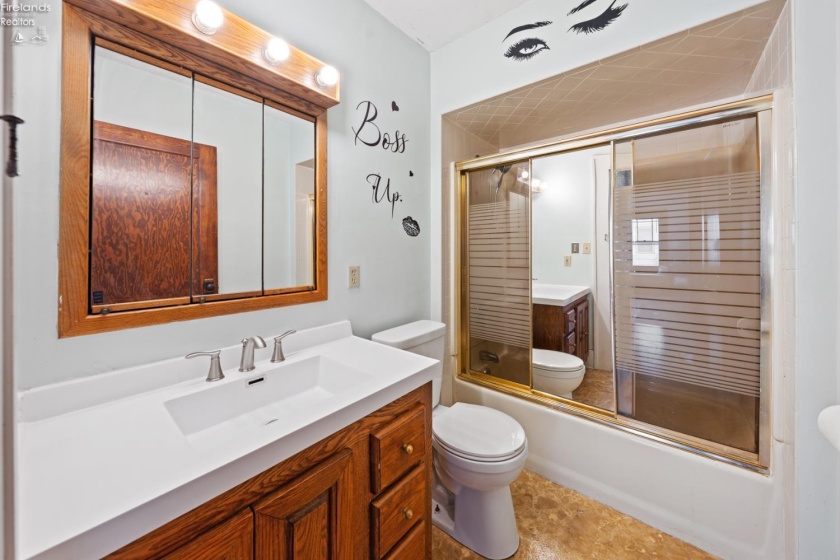 322 6th Street, Port Clinton, 43452, 3 Bedrooms Bedrooms, ,1 BathroomBathrooms,Residential,For Sale,6th,20260593