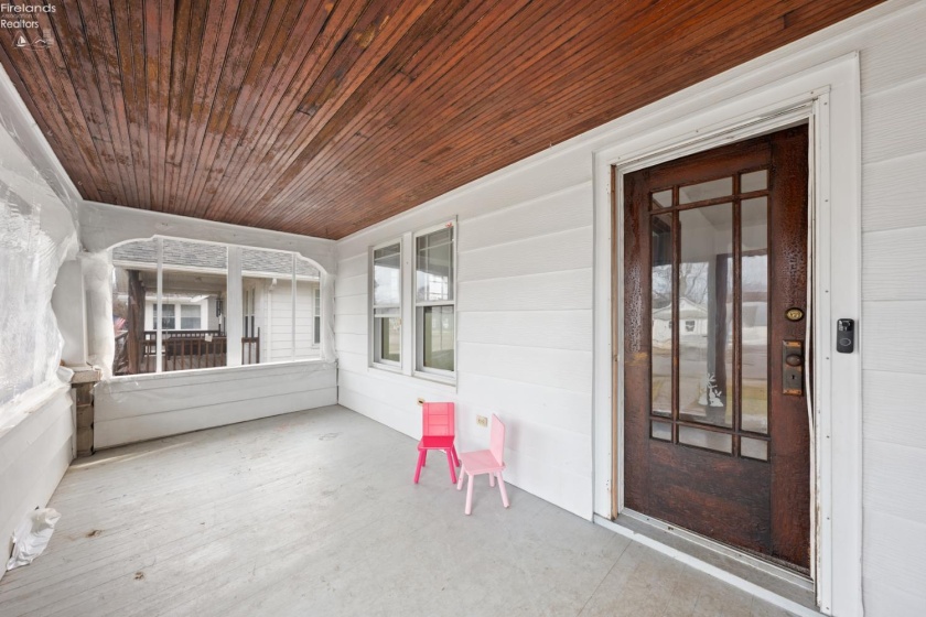 322 6th Street, Port Clinton, 43452, 3 Bedrooms Bedrooms, ,1 BathroomBathrooms,Residential,For Sale,6th,20260593