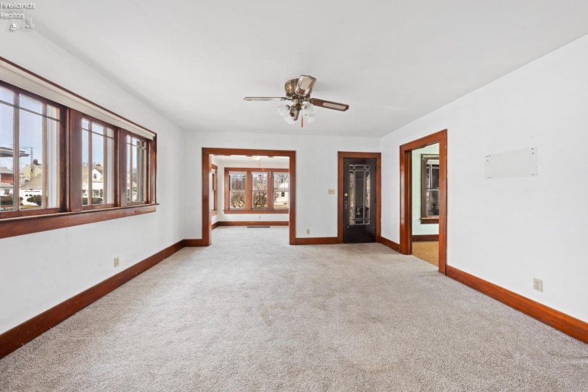 322 6th Street, Port Clinton, 43452, 3 Bedrooms Bedrooms, ,1 BathroomBathrooms,Residential,For Sale,6th,20260593