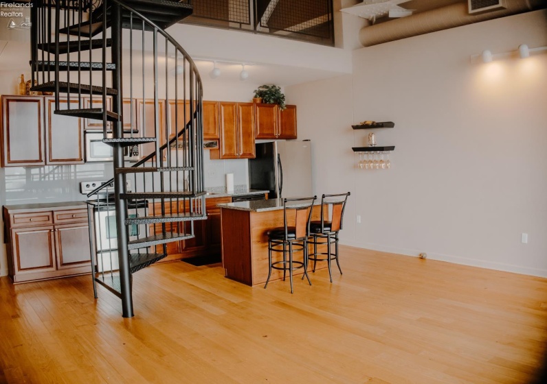 401 Shoreline Drive, Sandusky, 44870, 2 Bedrooms Bedrooms, ,2 BathroomsBathrooms,Residential,For Sale,Shoreline,20260493