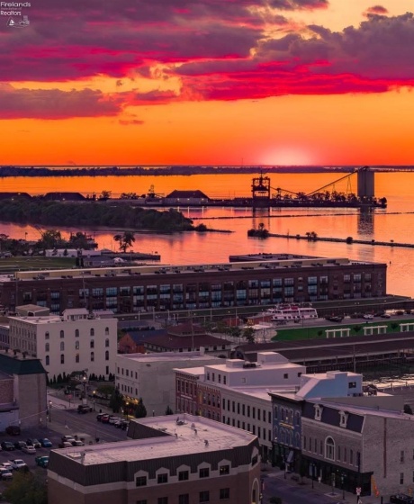 401 Shoreline Drive, Sandusky, 44870, 2 Bedrooms Bedrooms, ,2 BathroomsBathrooms,Residential,For Sale,Shoreline,20260493