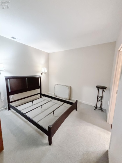 401 Shoreline Drive, Sandusky, 44870, 2 Bedrooms Bedrooms, ,2 BathroomsBathrooms,Residential,For Sale,Shoreline,20260493