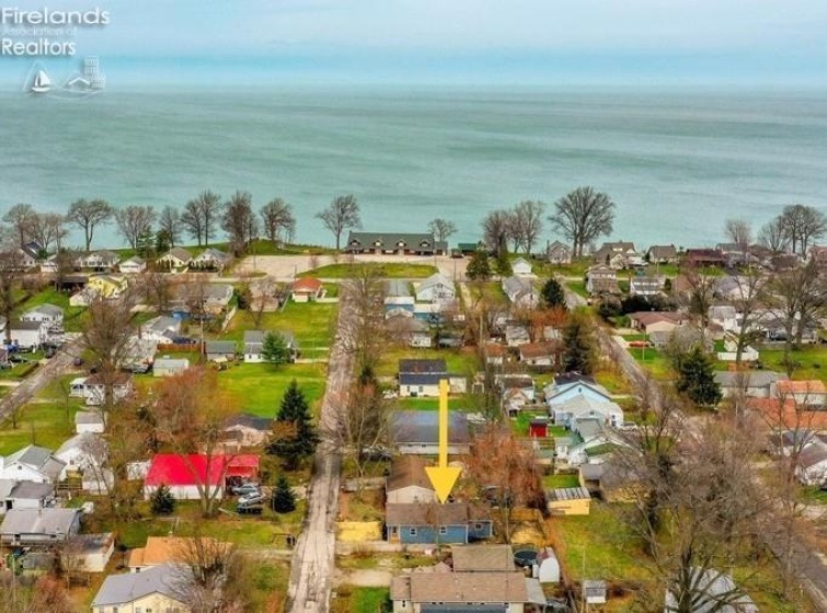 303 Delamere, Vermilion, 44089, 3 Bedrooms Bedrooms, ,1 BathroomBathrooms,Residential For Lease,For Lease,Delamere,20260602