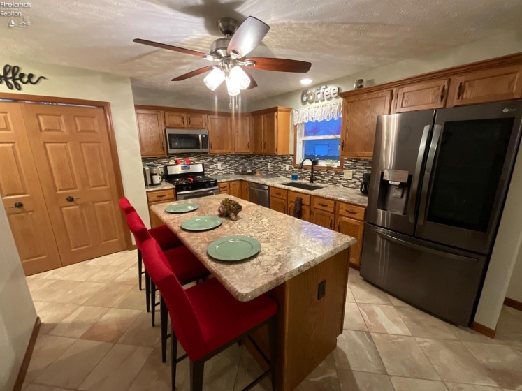 6012 Conneaut Light Drive, Vermilion, 44089, 4 Bedrooms Bedrooms, ,3 BathroomsBathrooms,Residential,For Sale,Conneaut Light,20260554