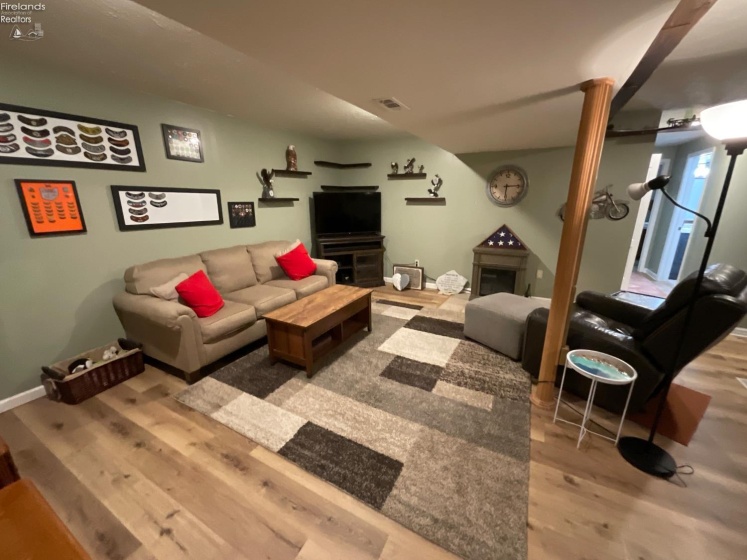 6012 Conneaut Light Drive, Vermilion, 44089, 4 Bedrooms Bedrooms, ,3 BathroomsBathrooms,Residential,For Sale,Conneaut Light,20260554