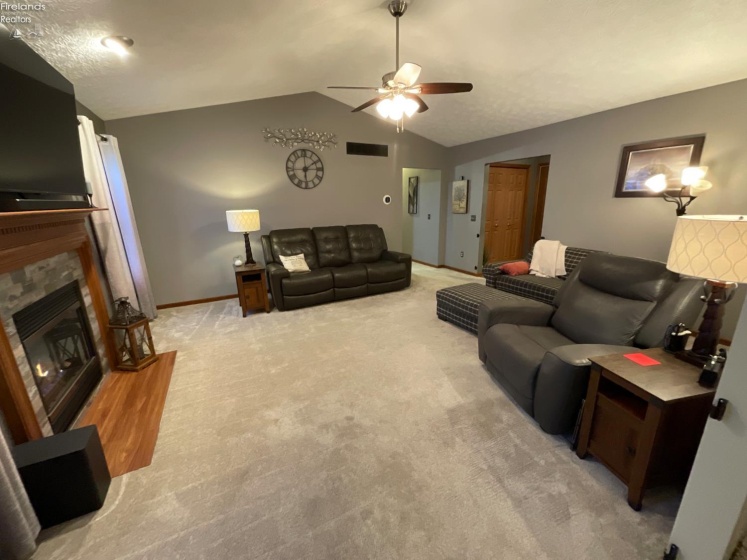 6012 Conneaut Light Drive, Vermilion, 44089, 4 Bedrooms Bedrooms, ,3 BathroomsBathrooms,Residential,For Sale,Conneaut Light,20260554