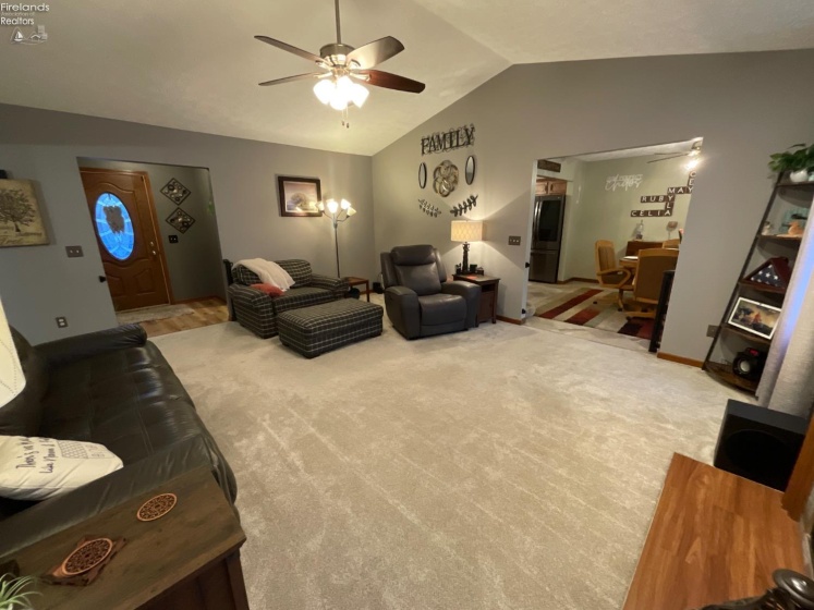 6012 Conneaut Light Drive, Vermilion, 44089, 4 Bedrooms Bedrooms, ,3 BathroomsBathrooms,Residential,For Sale,Conneaut Light,20260554