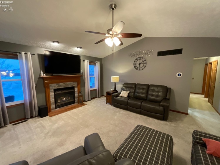 6012 Conneaut Light Drive, Vermilion, 44089, 4 Bedrooms Bedrooms, ,3 BathroomsBathrooms,Residential,For Sale,Conneaut Light,20260554