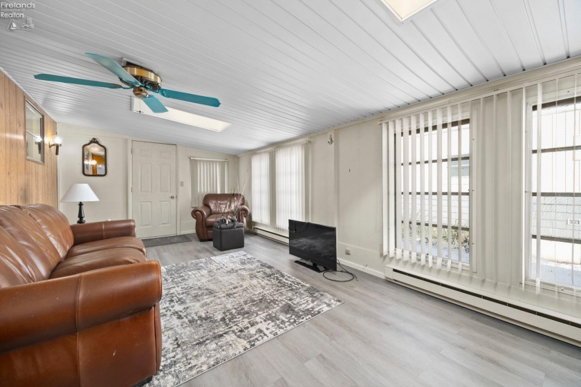 999 Buck Road, Marblehead, 43440, 2 Bedrooms Bedrooms, ,1 BathroomBathrooms,Residential,For Sale,Buck,20260610