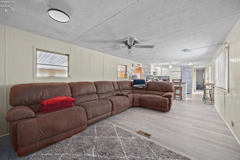 999 Buck Road, Marblehead, 43440, 2 Bedrooms Bedrooms, ,1 BathroomBathrooms,Residential,For Sale,Buck,20260610