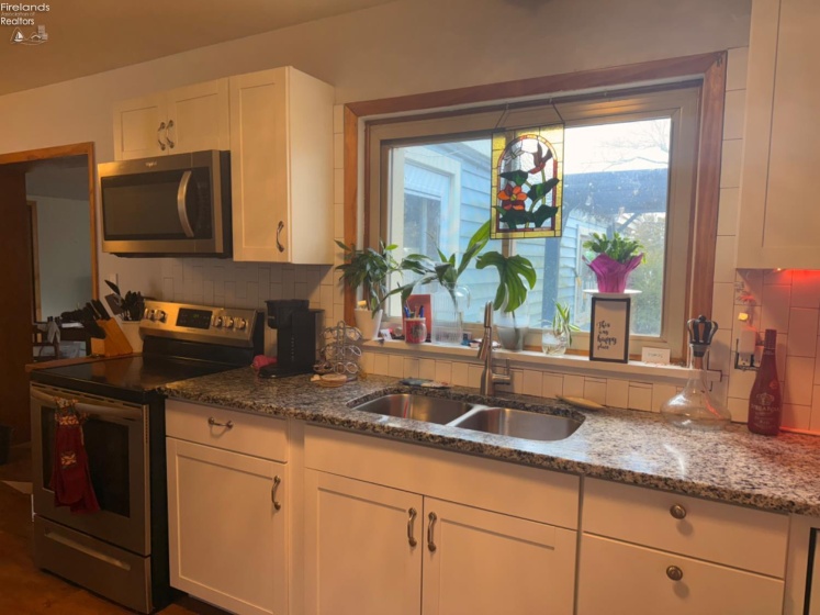 1807 Mills Street, Sandusky, 44870, 4 Bedrooms Bedrooms, ,2 BathroomsBathrooms,Residential,For Sale,Mills,20260623