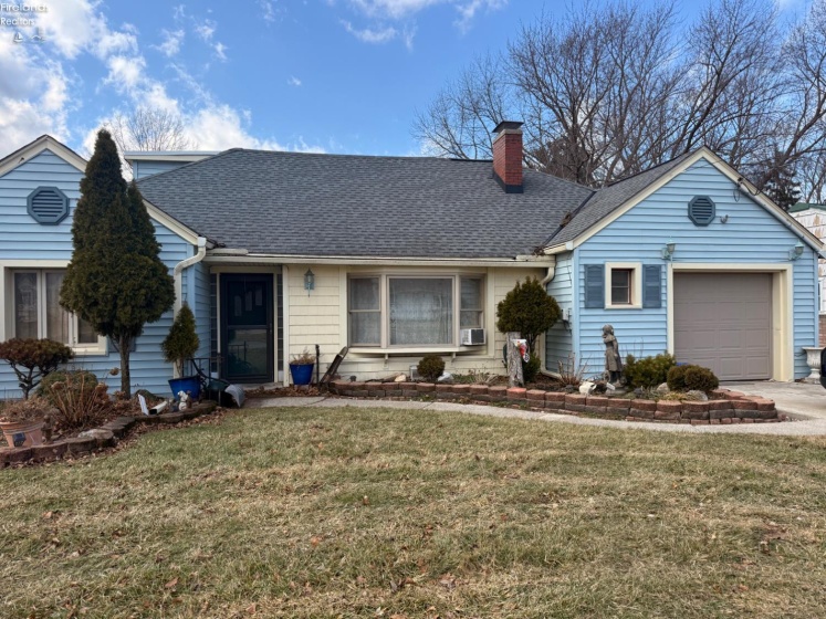 1807 Mills Street, Sandusky, 44870, 4 Bedrooms Bedrooms, ,2 BathroomsBathrooms,Residential,For Sale,Mills,20260623