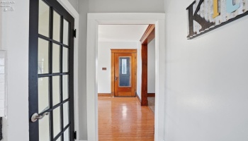 209 Pleasant Street, Bellevue, 44811, 3 Bedrooms Bedrooms, ,2 BathroomsBathrooms,Residential,For Sale,Pleasant,20260512