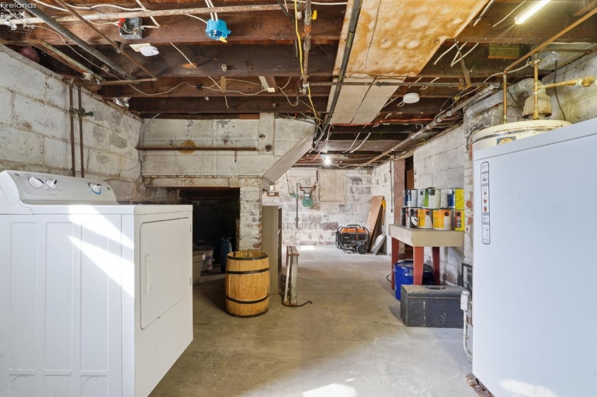 209 Pleasant Street, Bellevue, 44811, 3 Bedrooms Bedrooms, ,2 BathroomsBathrooms,Residential,For Sale,Pleasant,20260512