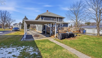 209 Pleasant Street, Bellevue, 44811, 3 Bedrooms Bedrooms, ,2 BathroomsBathrooms,Residential,For Sale,Pleasant,20260512