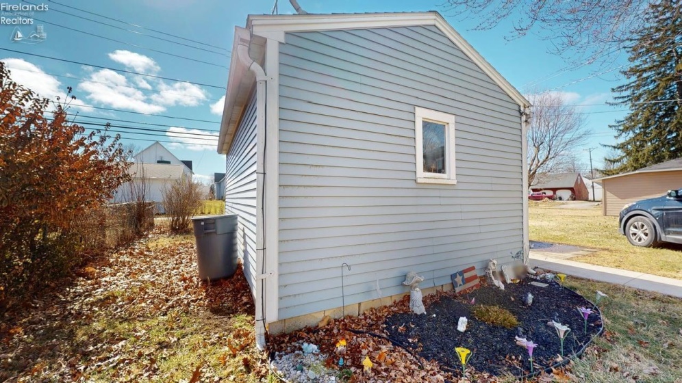 190 Main, Tiffin, 44883, 3 Bedrooms Bedrooms, ,1 BathroomBathrooms,Residential,For Sale,Main,20260629